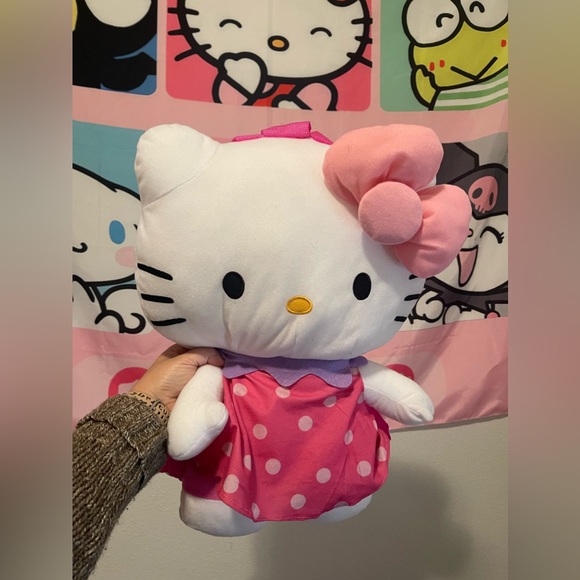 Hello Kitty Back Pack - Picture 1 of 3